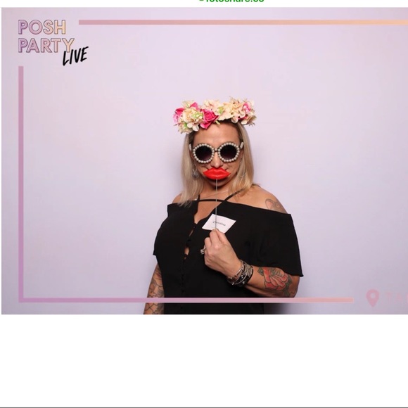 👠WELCOME🥂 - Picture 2 of 5